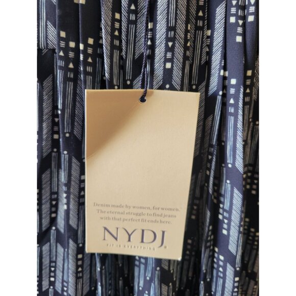 NWT NYDJ Blue Chevron Long Sleeve V Neck Blouse Size L Office Wear Teacher - Picture 7 of 11